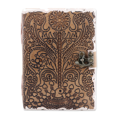 Geprägtes Ledertagebuch – Geprägtes Tagebuch aus Baumwolle und Leder mit Pfauenmotiv