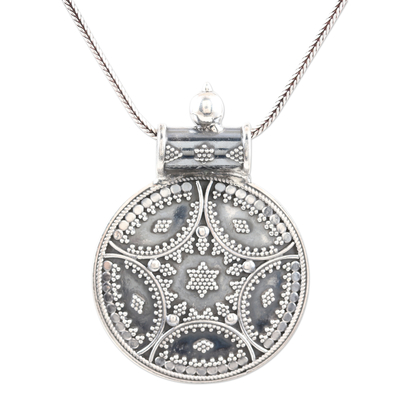 Anhänger-Halskette aus Sterlingsilber, 'Dotted Medallion' - Sterling Silber Stern-Anhänger Halskette