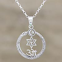 Collar con colgante de plata de ley, 'Pious Harmony' - Collar con colgante espiritual de plata de ley de la India