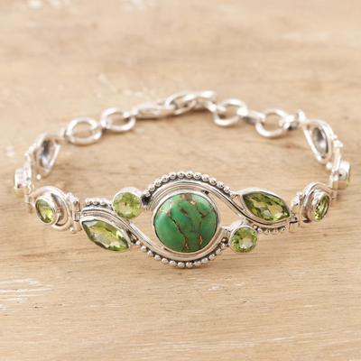 Peridot pendant bracelet, 'Earth Glow in Green' - Sterling Silver and Peridot Pendant Bracelet