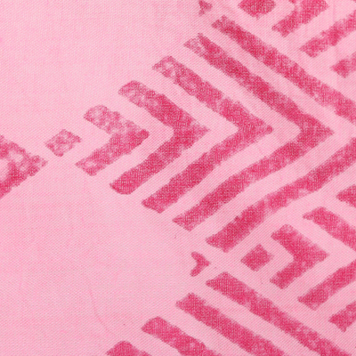 Batikschal aus Baumwolle, 'Hot Pink Beauty' - Batikgefärbter Baumwollschal in leuchtendem Rosa mit geometrischem Muster