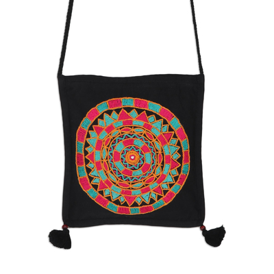 Bestickte Slingtasche aus Baumwolle, 'Mesmerizing Mandala' - Umhängetasche mit gesticktem Mandala-Motiv