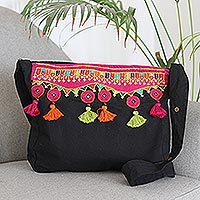Bolso bandolera de algodón bordado, 'Gujarat Beauty' - Bolso bandolera de algodón bordado hecho a mano