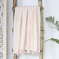 Mantón de lana, 'Rosa apasionado' - Mantón de lana tejido rosa pétalo de la India