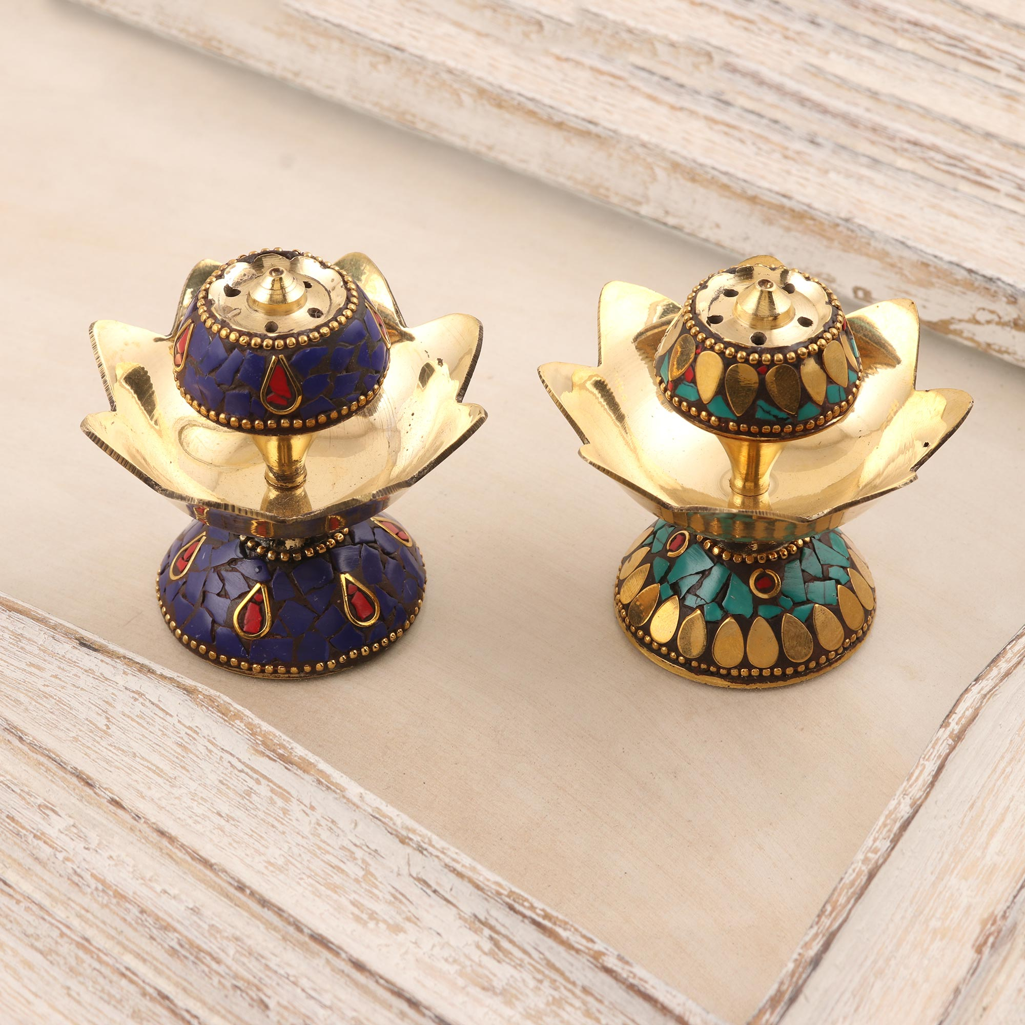 Brass Lotus-Themed Incense Holders (Pair) - Fragrant Petals