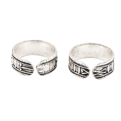Buy Owning My Unapologetic Opinions Toe Rings In 925 Silver from