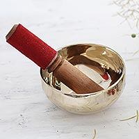 Brass meditation bowl, 'Serene Play' (4 inches)