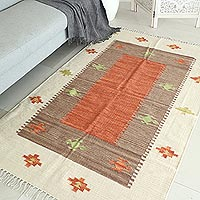 Hand-woven wool area rug, 'Desert Stars' (4 x 6)
