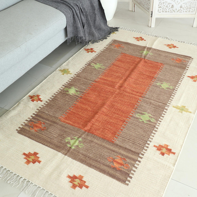Hand-woven wool area rug, 'Desert Stars' (4 x 6) - Hand Crafted Wool Area Rug from India (4 x 6)