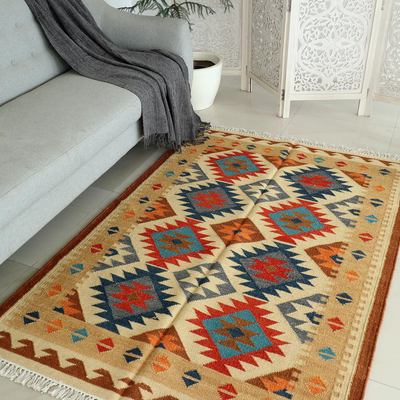 Hand-woven wool area rug, 'Invited In' (4 x 6) - Handwoven Wool Area Rug from India (4 x 6)