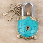Brass lock and key set, 'Playing Safe' (3 pieces) - Brass Lock and Key Set with Turtle Motif (3 Pieces)