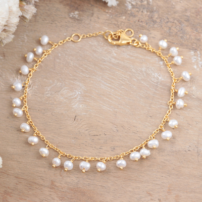 Pulsera con charm de perlas cultivadas bañadas en oro - Pulsera hecha a mano con dije de perlas cultivadas bañadas en oro