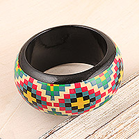 Wood bangle bracelet, 'Checkered Stars' - Haldu Wood Bangle Bracelet with Colorful Printed Pattern
