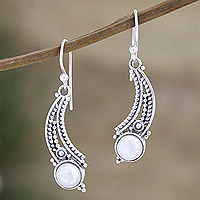 Pendientes colgantes de perlas cultivadas, 'Moon Vines' - Pendientes colgantes de perlas cultivadas y plata de ley de la India