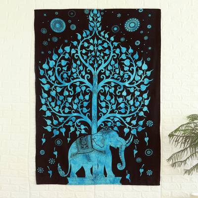 Wandbehang aus Baumwolle, 'Baum des Glücks' - 100% Baumwolle Elefant und Baum Wandbehang aus Indien