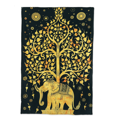 Wandbehang aus Baumwolle, 'Golden Tree' - 100% Baumwolle Elefant und Baum Wandbehang Crafted in Indien