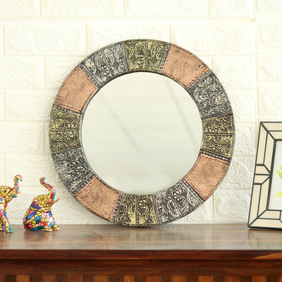 Espejo de pared de metal grabado - Espejo de pared de madera y metales en relieve hecho a mano en la India