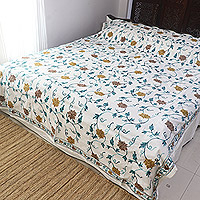 Chain-stitched cotton bedspread, 'Kashmir Blossoms' (twin) - Floral Chain-stitched Cotton Twin Bedspread Crafted in India