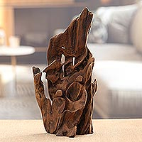 Skulptur aus wiedergewonnenem Holz, „Waldporträt“ – abstrakte Skulptur aus wiedergewonnenem Sal-Holz