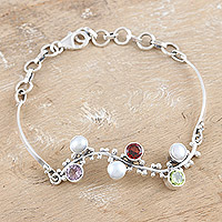Armband mit Anhänger aus mehreren Edelsteinen, „Bunte Beeren“ – Armband mit Anhänger aus Sterlingsilber mit mehreren Edelsteinen und Perlen