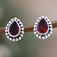 Garnet stud earrings, 'Dazzling Passion' - Sterling Silver Stud Earrings with Pear-Shaped Garnet Gems