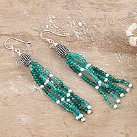 Pendientes cascada de perlas cultivadas y ónix verde, 'Peaceful Intellect' - Pendientes cascada con perlas cultivadas y piedras de ónix verde