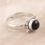 Onyx-Einzelsteinring - Ring aus Sterlingsilber mit schwarzem Onyx-Cabochon und einem einzelnen Stein