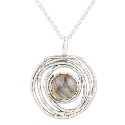 Sterling Silver Pendant Necklace with Natural Labradorite