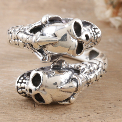 RARE PRINCE by CARAT SUTRA | Unique Designed Women's Body Skull Ring | –  caratsutra