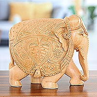 Recién llegados: escultura de elefante