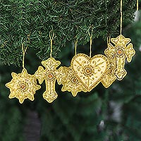 Perlenornamente, „The Spirit of Christmas“ (6er-Set) - Goldbestickte und perlenbesetzte Weihnachtsornamente (6er-Set)