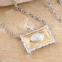 Collar colgante de moissanita con detalles en oro, 'Brillo contemporáneo' - Collar colgante con detalles en oro de 18k con piedra moissanita