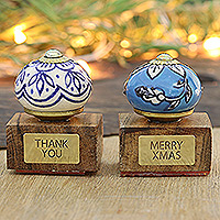 Holzstempel, „Blue Greetings“ (2er-Set) – Set mit 2 Stempeln aus Mangoholz, handbemalt in Blautönen