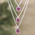 Halskette mit Granatstrang-Anhänger - Dreireihige Halskette mit Granatstrang-Anhänger aus Sterlingsilber