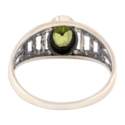 Peridot single stone ring, 'Prosperous Dazzle' - Sterling Silver Single Stone Ring with 1-Carat Peridot Gem