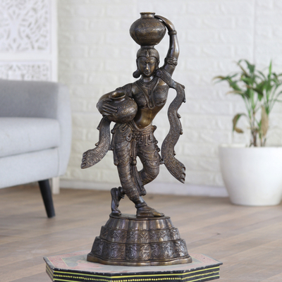 Messingskulptur - Kulturelle Messingskulptur von Shakuntala mit antikem Finish