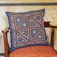 Funda de cojín de algodón bordado, 'Azure Constellation' - Funda de cojín de algodón azul geométrico bordado de la India