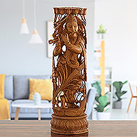 Escultura de madera, 'Música divina' - Escultura de madera tallada a mano de Krishna tocando la flauta