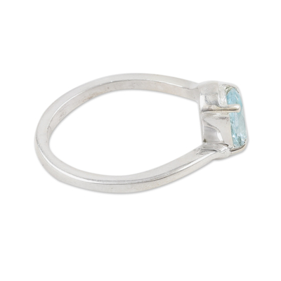 anillo de topacio azul con una sola piedra - Anillo de plata de ley con una sola piedra y topacio azul de un quilate