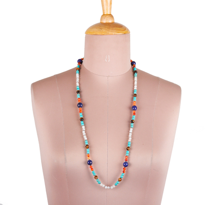 Lange Perlenkette mit mehreren Edelsteinen - Handgefertigte lange Perlenkette mit mehreren Edelsteinen aus Indien