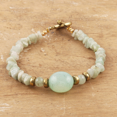 Quartz beaded pendant bracelet, 'Water Adoration' - Handcrafted Aqua Quartz Beaded Pendant Bracelet