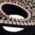 Bolso de mano de terciopelo sintético bordado - Bolso de mano de terciopelo sintético negro con bordado floral en tonos brillantes