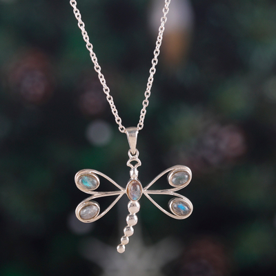 Labradorite pendant necklace, 'Dragonfly's Transformation' - Dragonfly-Themed Labradorite Pendant Necklace from India