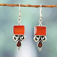 Karneol- und Granat-Ohrhänger, „Red Vibrancy“ – Ohrhänger aus Sterlingsilber mit Karneol-Granat-Steinen