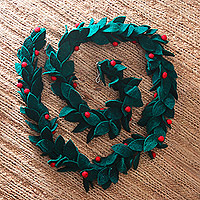 Wool felt garland, 'Festive Decorations' - Wool Felt Leaf Holiday Garland in Green and Red from India