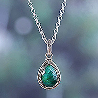 Collar colgante de esmeralda, 'Efecto Halo en verde' - Collar colgante de plata de ley con gema esmeralda de 3 quilates