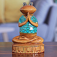 Figura de madera, 'Rana Serena' - Figura de madera de rana meditando pintada a mano procedente de la India