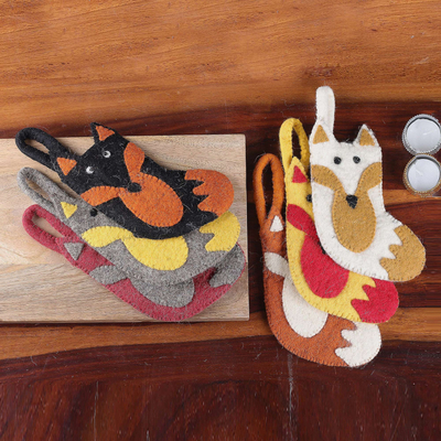 Adornos de lana, (juego de 6) - Conjunto de 6 adornos hechos a mano de zorro de lana y algodón en tonos cálidos