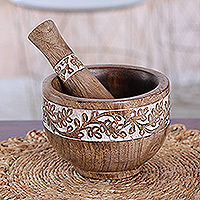 Wood mortar and pestle, 'Artistic Flavor' - Leaf-Themed Wood Mortar & Pestle Carved and Painted by Hand
