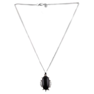 Halskette mit Onyx-Anhänger - Polierte ovale Onyx-Cabochon-Anhänger-Halskette aus Indien